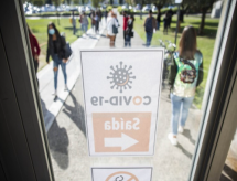 Ensino superior adia exames e antecipa aulas, mas não terá férias