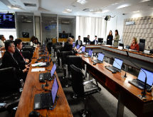 Educadores defendem metas realistas e papel do setor privado no novo PNE