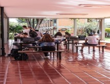 Setor de educação pressiona Maia para excluir despesas de teto de gastos
