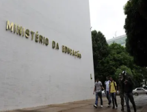 A indústria da educação superior no Brasil