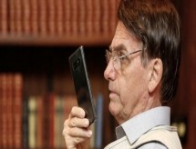 Bolsonaro veta projeto que daria internet grátis a alunos e professores
