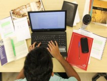 Redes de ensino ainda não sabem se terão permissão para aulas remotas em 2021