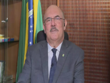 Ministro da Educação diz que vai ouvir universidades antes de revogar portaria