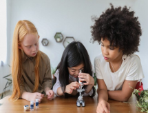 Projeto incentiva meninas em carreiras STEM desde a educação básica