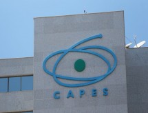 Com quase cem mil bolsas, há 70 anos CAPES investe na ciência brasileira