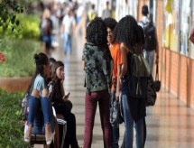 Lei de cotas em universidades será revista em 2022. Medida deve ser renovada? 