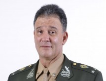 Diretor responsável pelo Enem, general da reserva Carlos Roberto Pinto de Souza morre de Covid