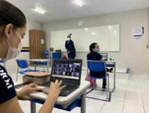 Congresso derruba veto do presidente e torna obrigatória internet em banda larga em todas as escolas até 2024