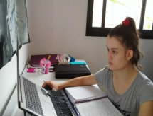 Estudante de homeschooling barrada na USP ganha oportunidades nos EUA