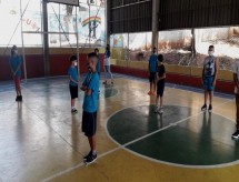 Retorno às aulas em SP atrai 15% do total de alunos no 1º dia, estima Sieesp
