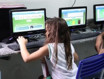 Brasil é o 2º pior de ranking mundial em nº de computadores por estudante e 52º colocado em conectividade das escolas, aponta OCDE