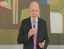 Brasil é tolerante com ricos que devem, mas não com jovens que fizeram Fies, diz Lula
