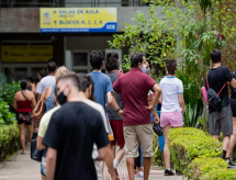 Enem tem abstenção recorde de 51,5% e ministro culpa 'medo de contaminação'