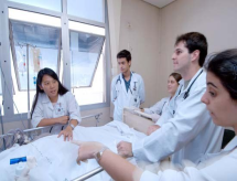 MEC e MS debatem formação médica no Brasil